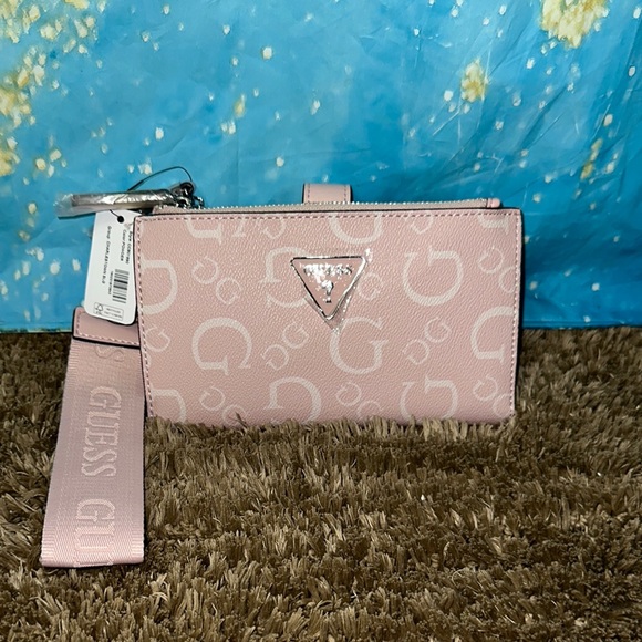 GUESS Pink Women's wristlet - Picture 1 of 5